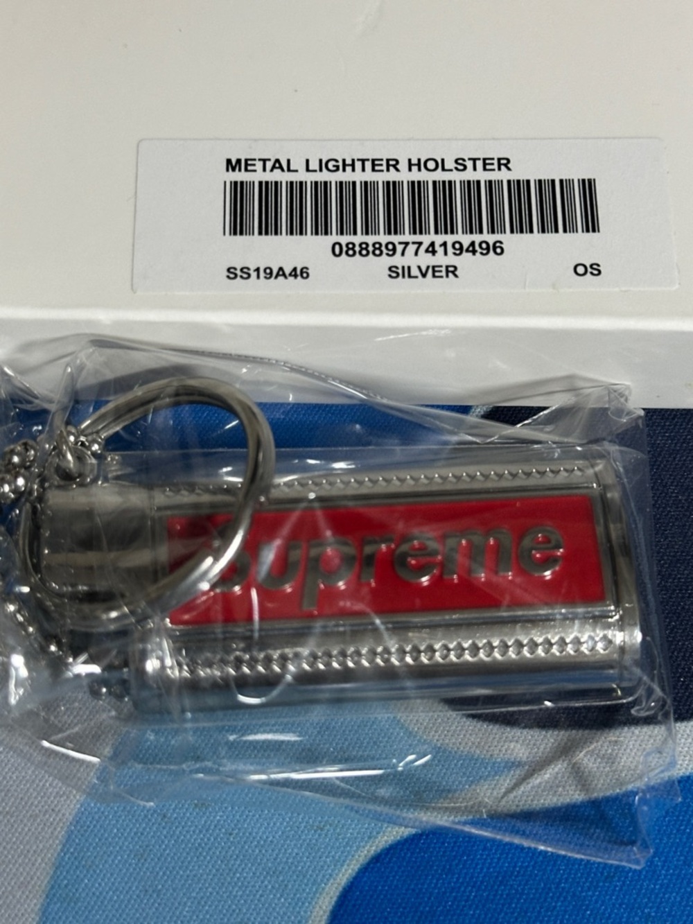 Supreme Metal Lighter Holster Silver Red Logo Keychain SS19 NWT - Picture 3 of 5